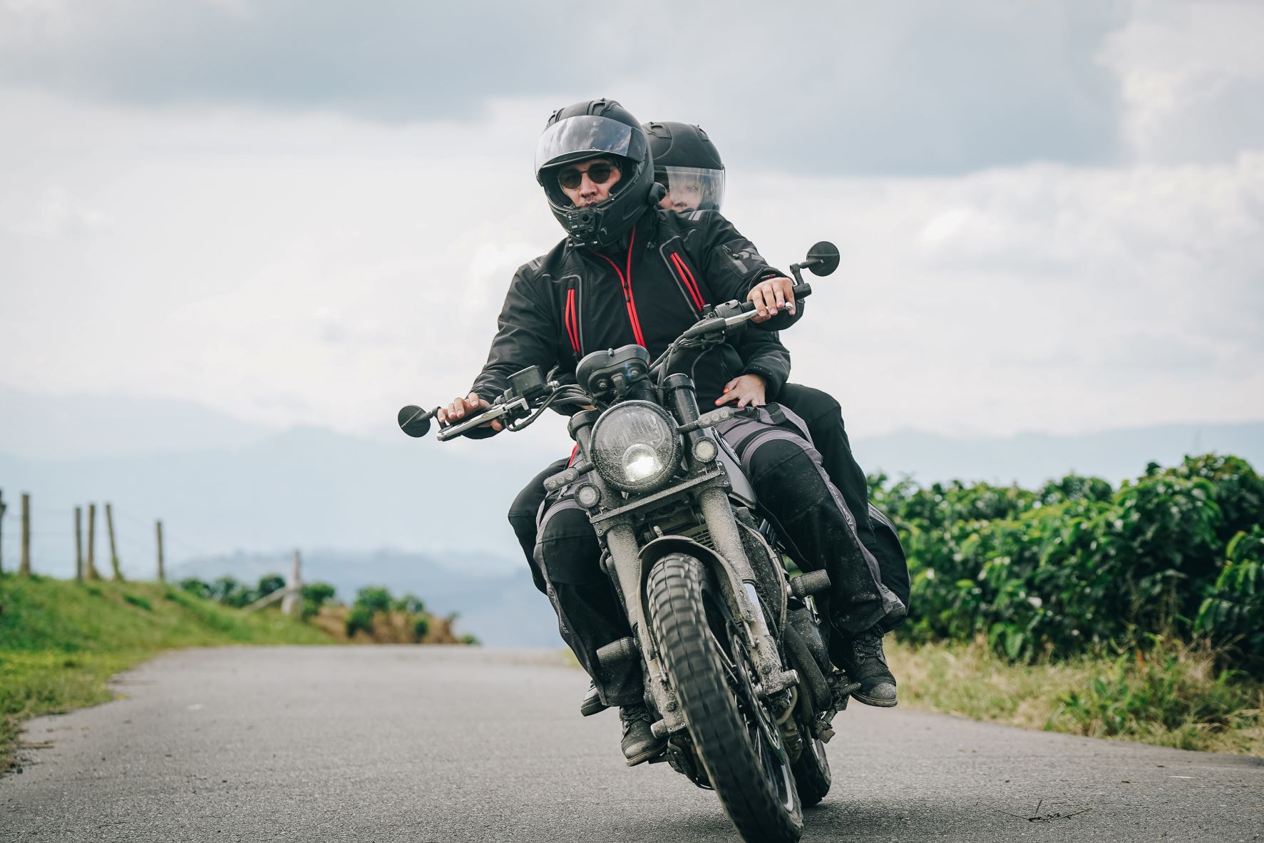 LLANTAS PIRELLI COMO EQUIPAMIENTO ORIGINAL DE LAS MOTOS BENELLI DE AUTECO