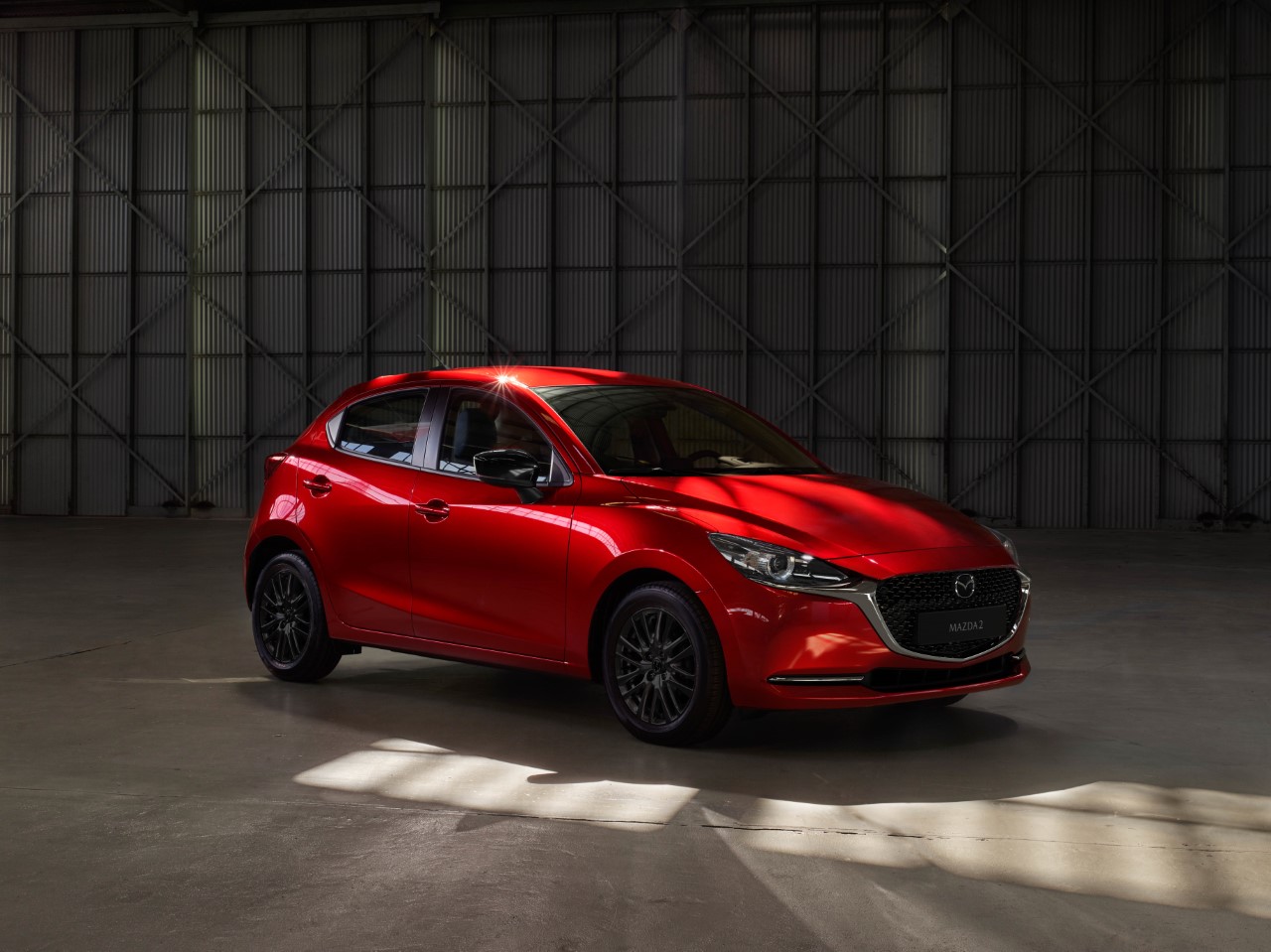 Mazda2 no deja de sorprender con actualizaciones de producto y la nueva versión “Carbon Edition”