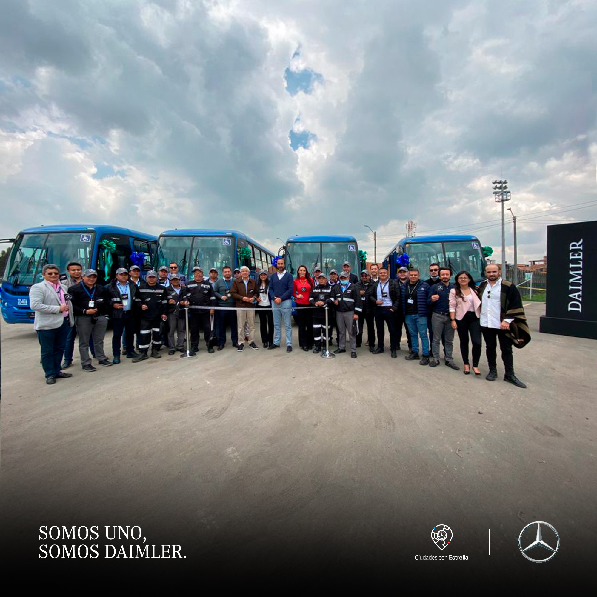 La nueva flota de 40 busetones Mercedes-Benz recorrerá las calles de la capital del país.