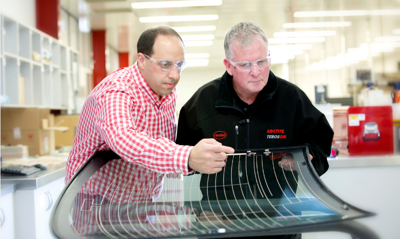 Escasez de repuestos y autopartes impulsa el servicio de reparación y restauración de vehículos en el país