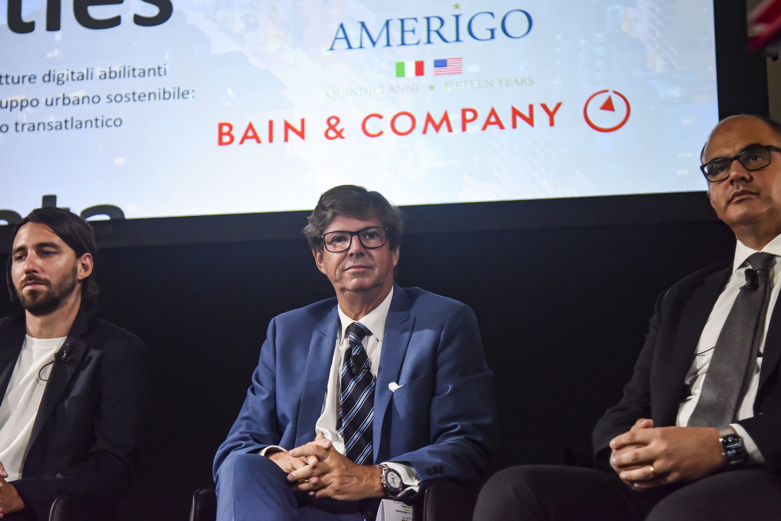 Olivier Francois, CEO de FIAT, habla sobre la misión social de FIAT para hacer que la movilidad urbana sea más sostenible en el evento “Ciudades impulsadas por datos”