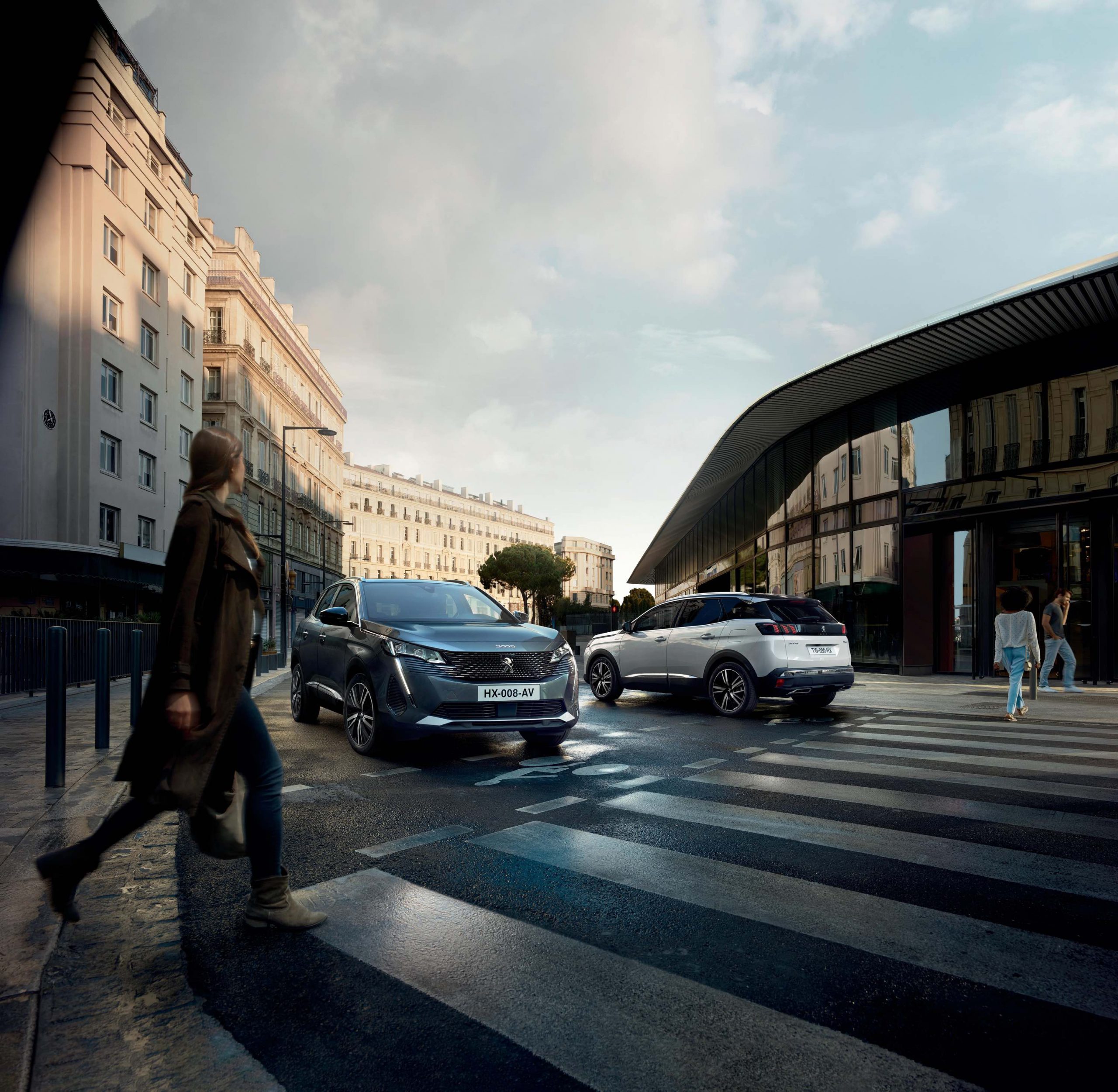PEUGEOT rinde homenaje al valor de los leones que trazaron el camino de la libertad