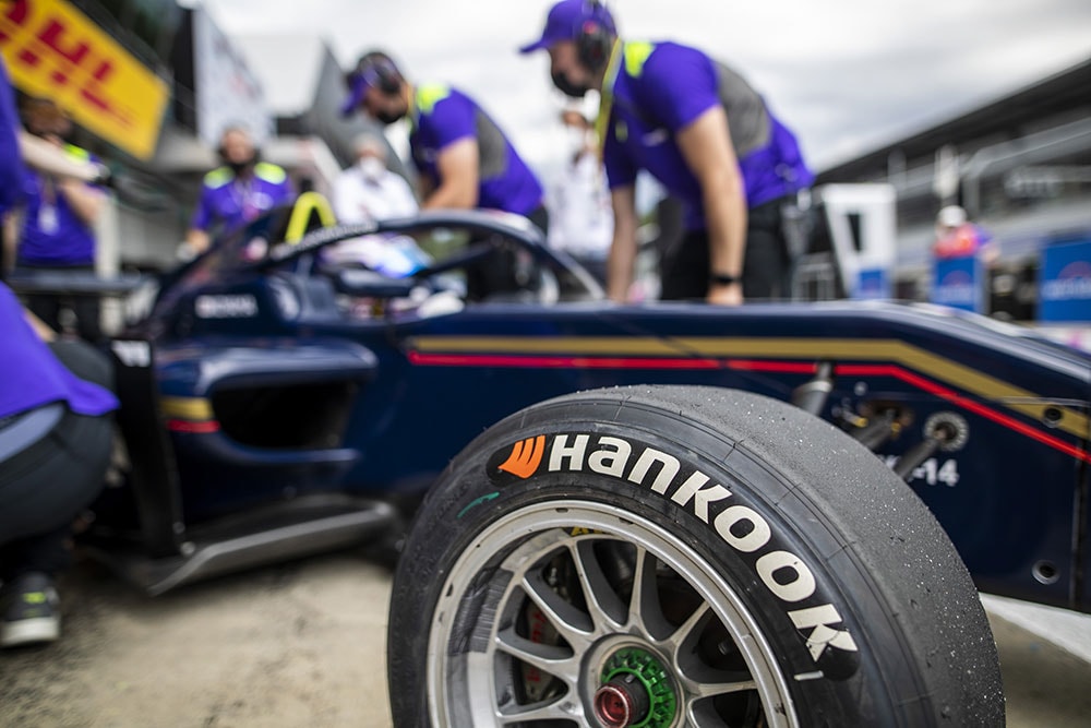 Hankook se mantiene como socio exclusivo de llantas para la Serie W