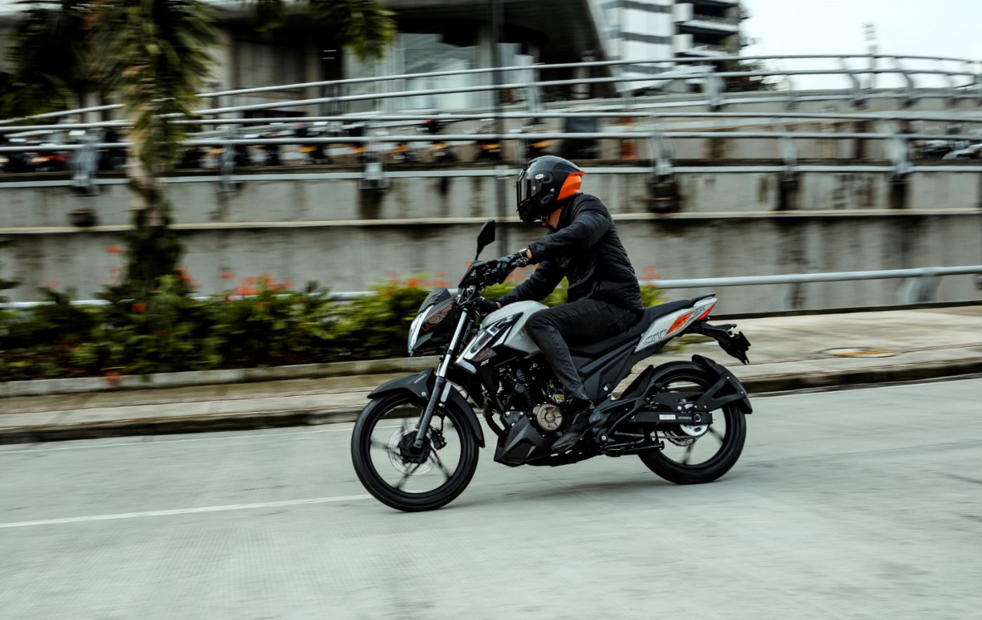 AKT Motos presenta su edición especial CR4 162 City Racer