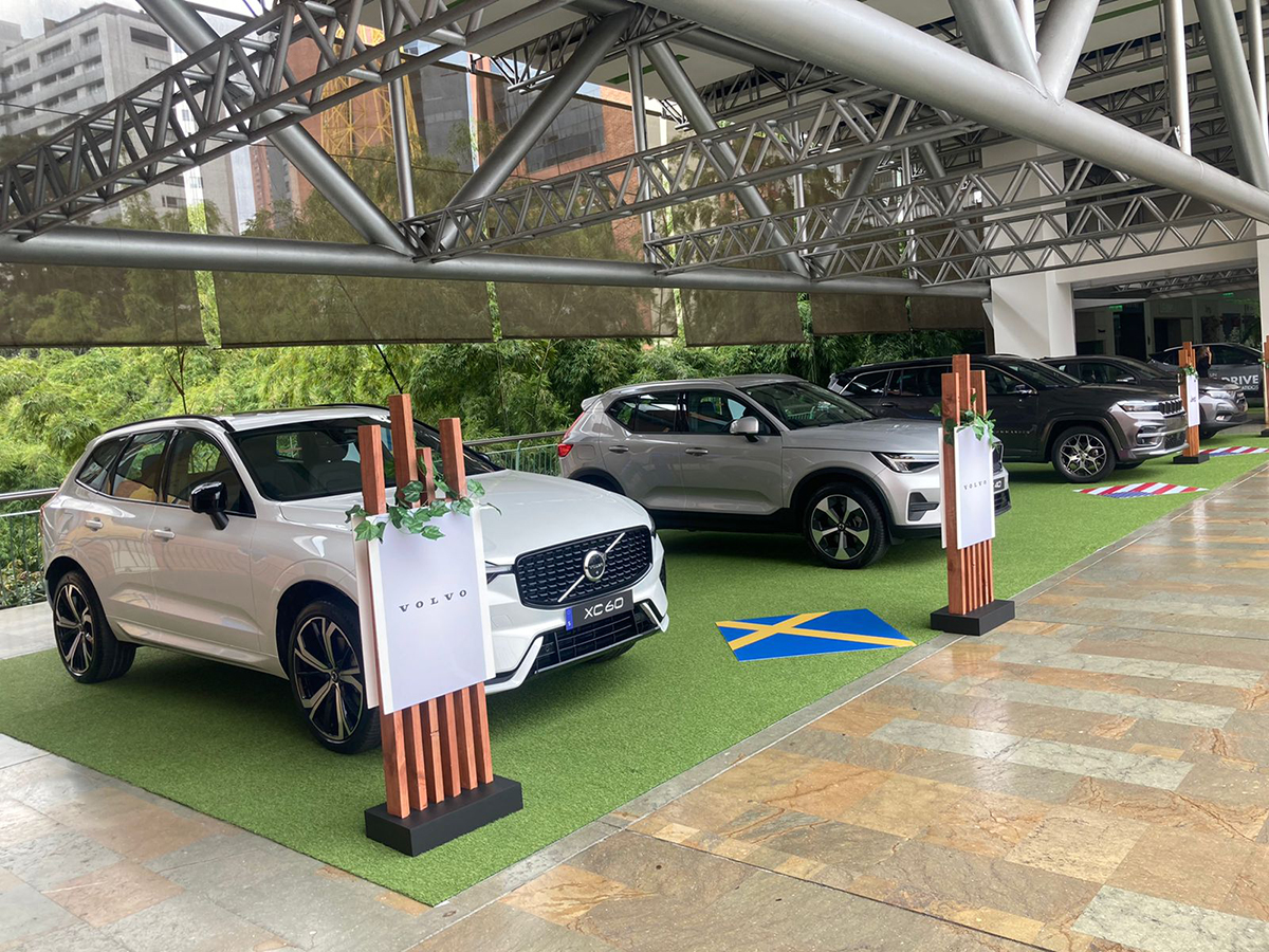 Continua la gira del World Motor Show