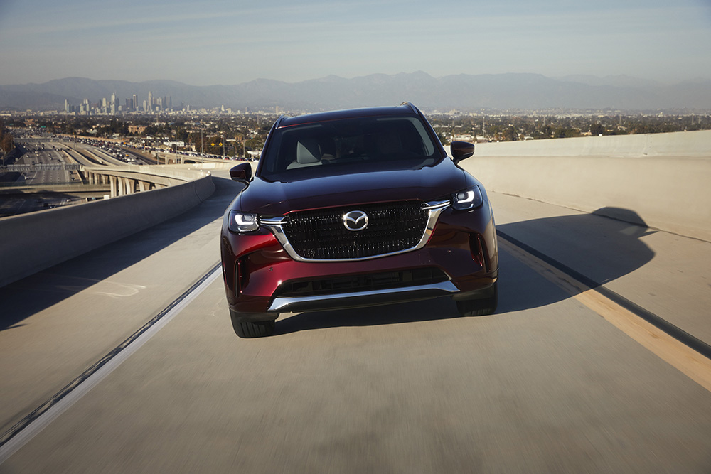 Lanzamiento global: Mazda anuncia el debut oficial de Mazda CX-90